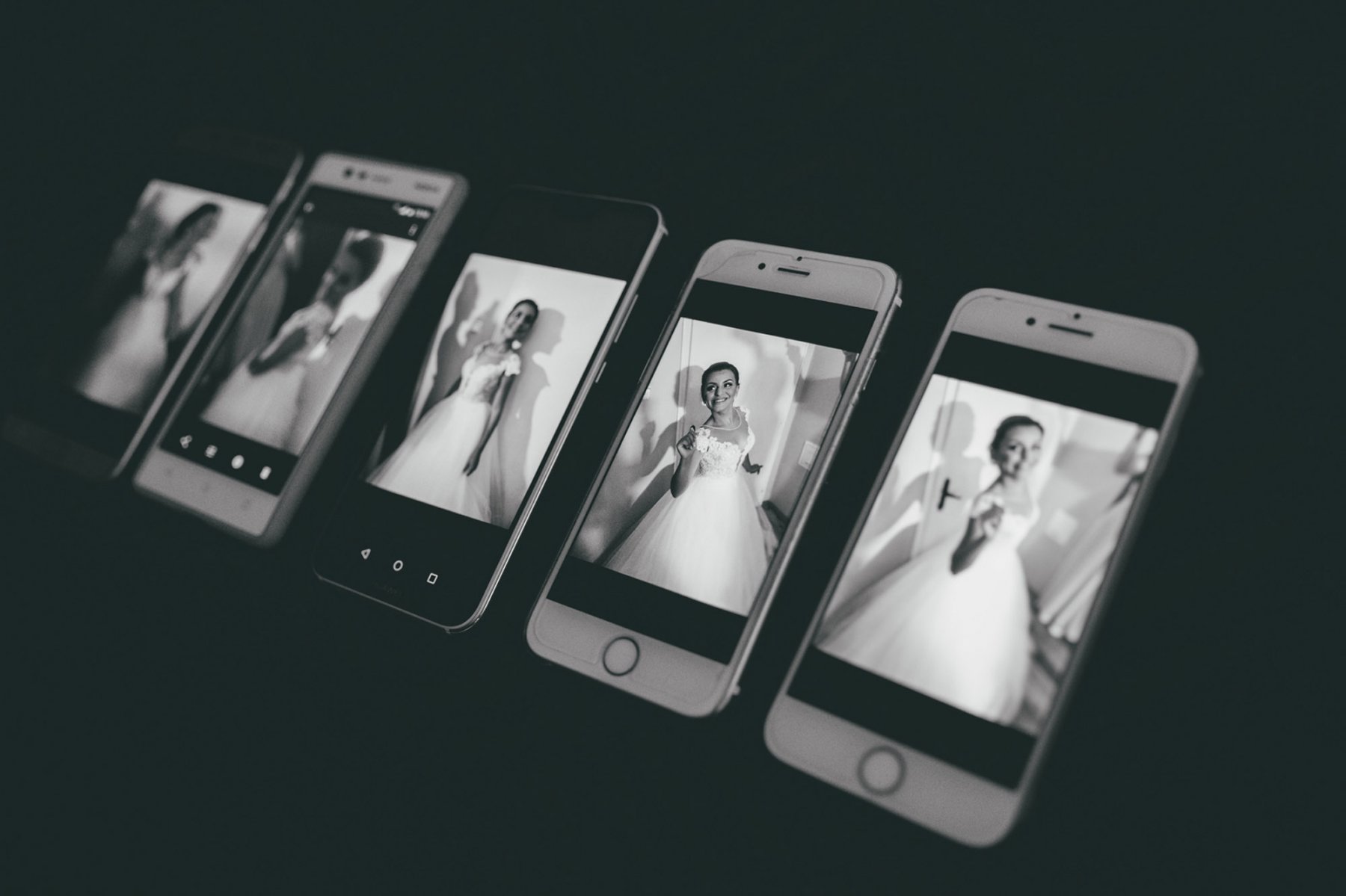 Без смартфони на сватба - съвет от професионален сватбен фотограф